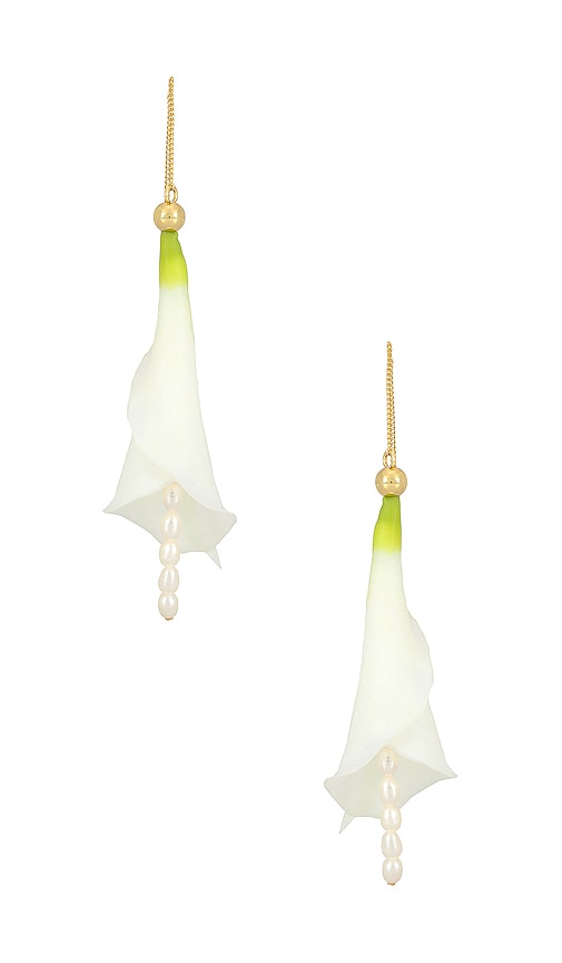 Cult Gaia Calla Earring in White. a