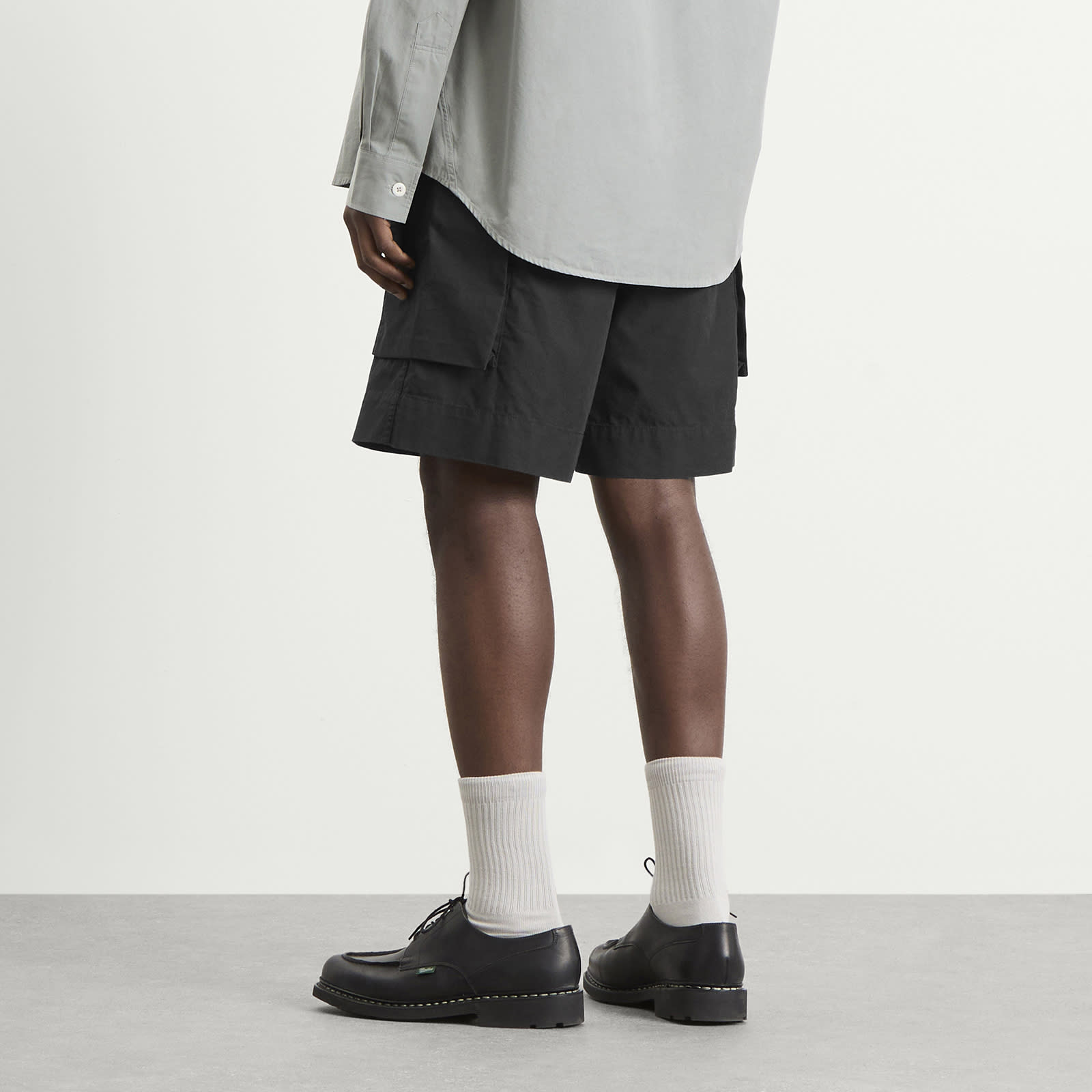 Men's Cargo Pocket Shorts in Black