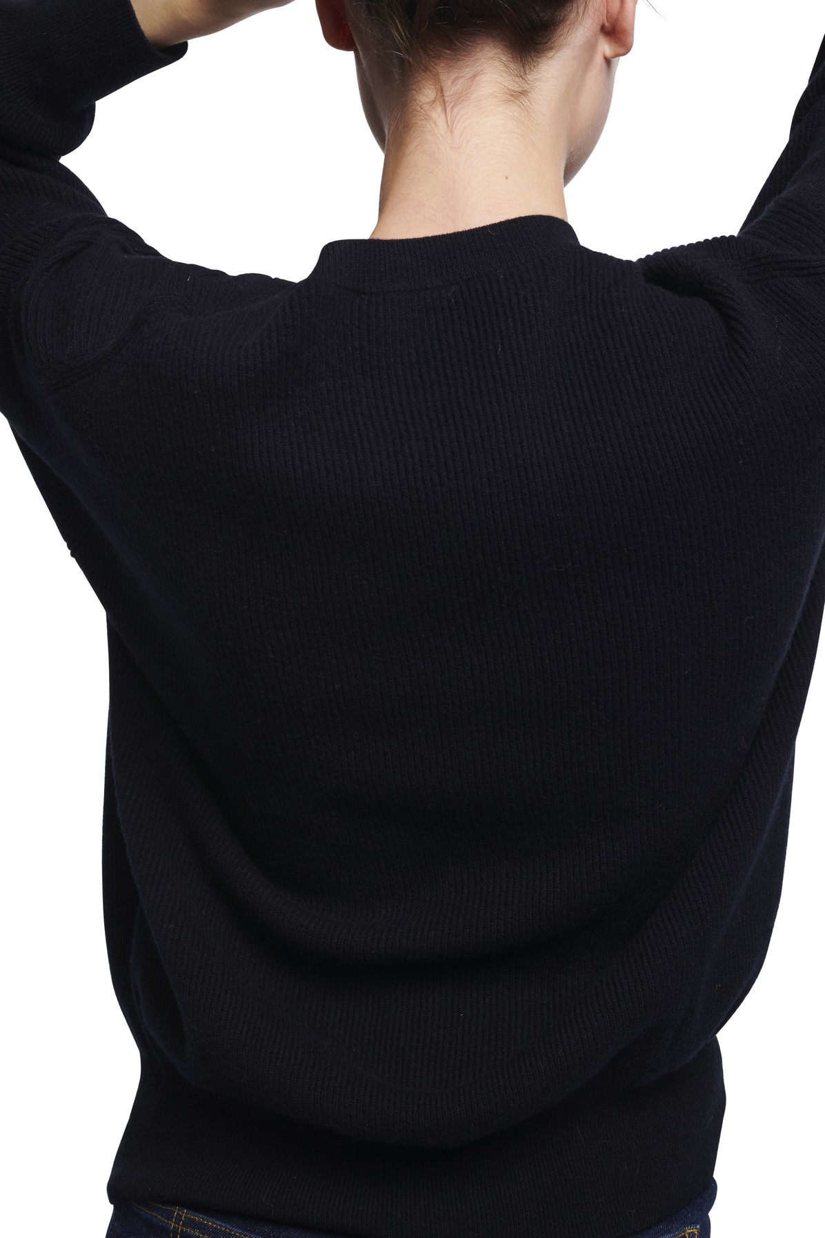 Sam V-necked jumper