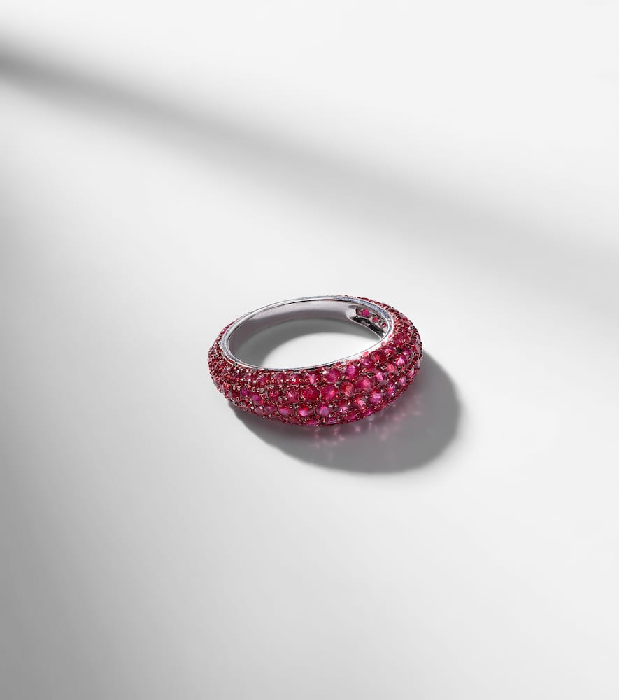 Kamyen Disco 18kt white gold ring with ruby and diamonds