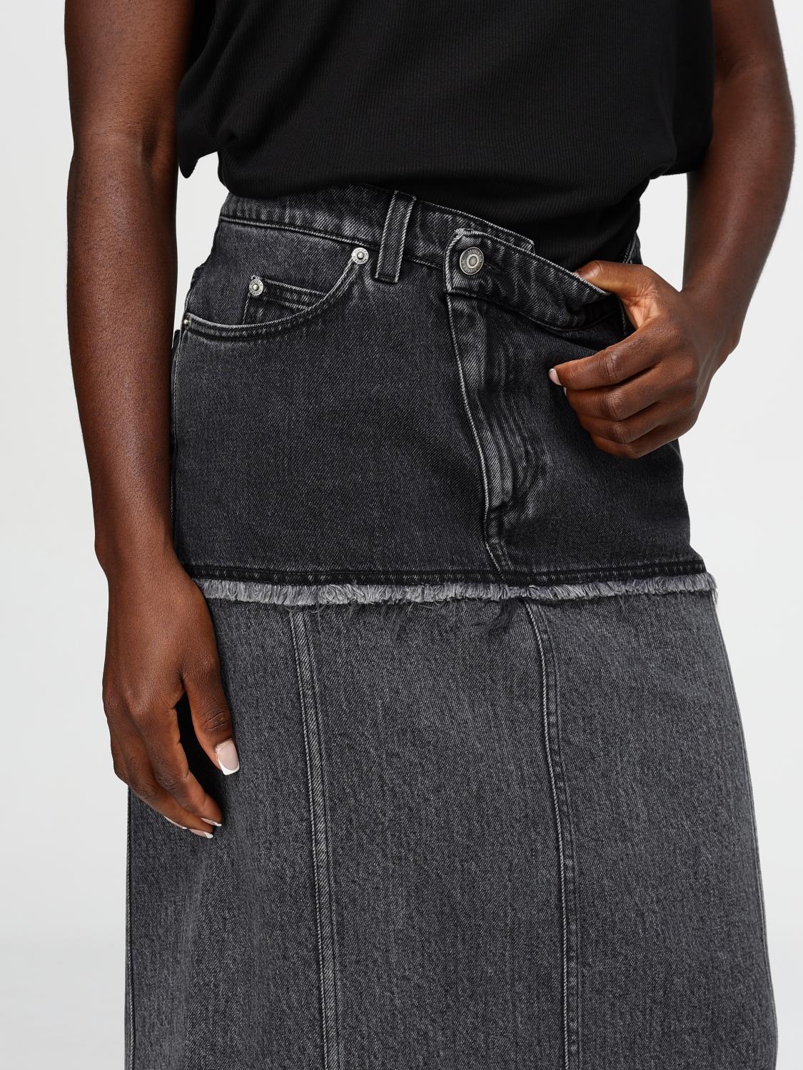 Skirt Woman color Black