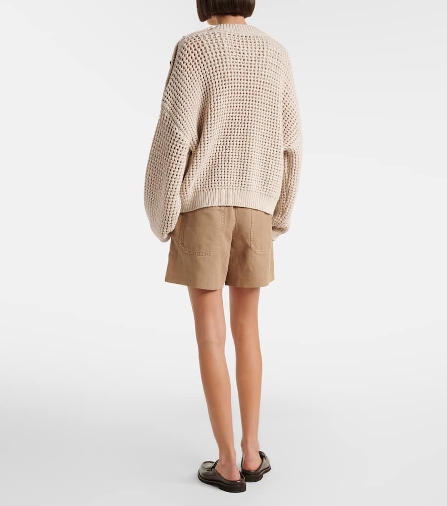 Cotton and linen Bermuda shorts
