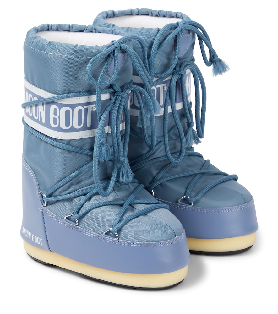 Icon snow boots