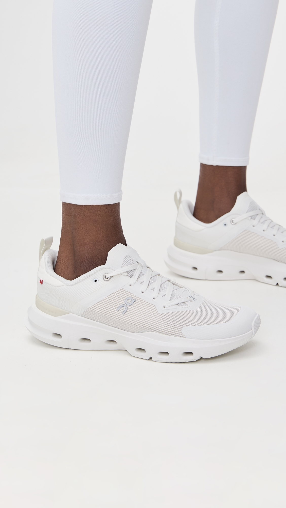 Cloudpulse Next Sneakers White/Ice