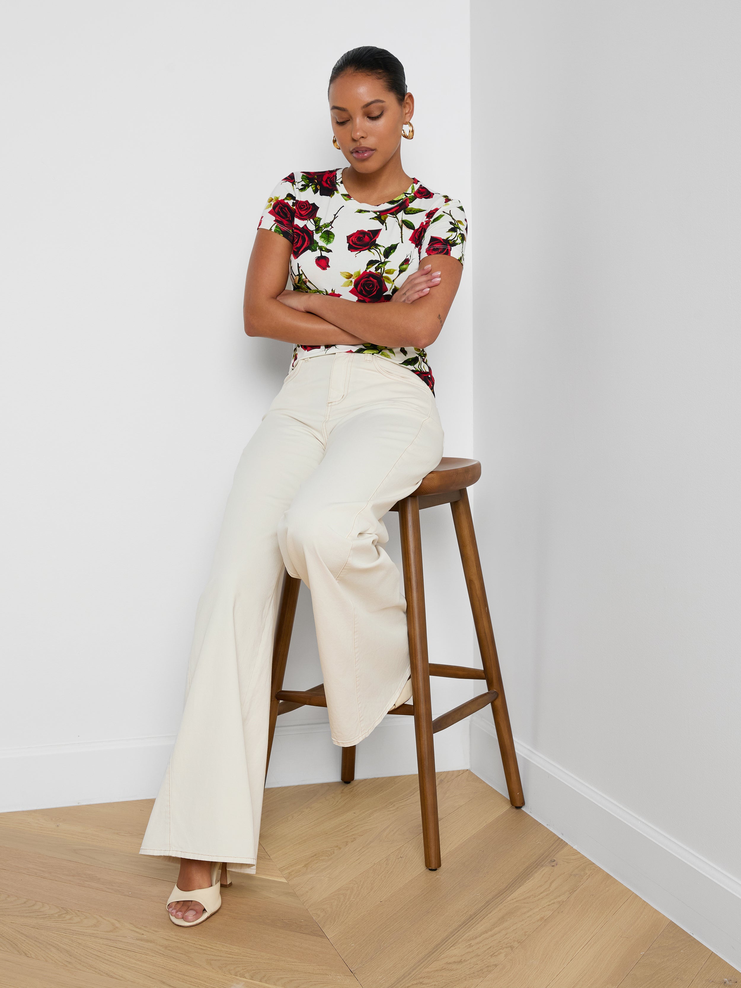 Ressi Fitted T-Shirt In White/red Romantic Rose