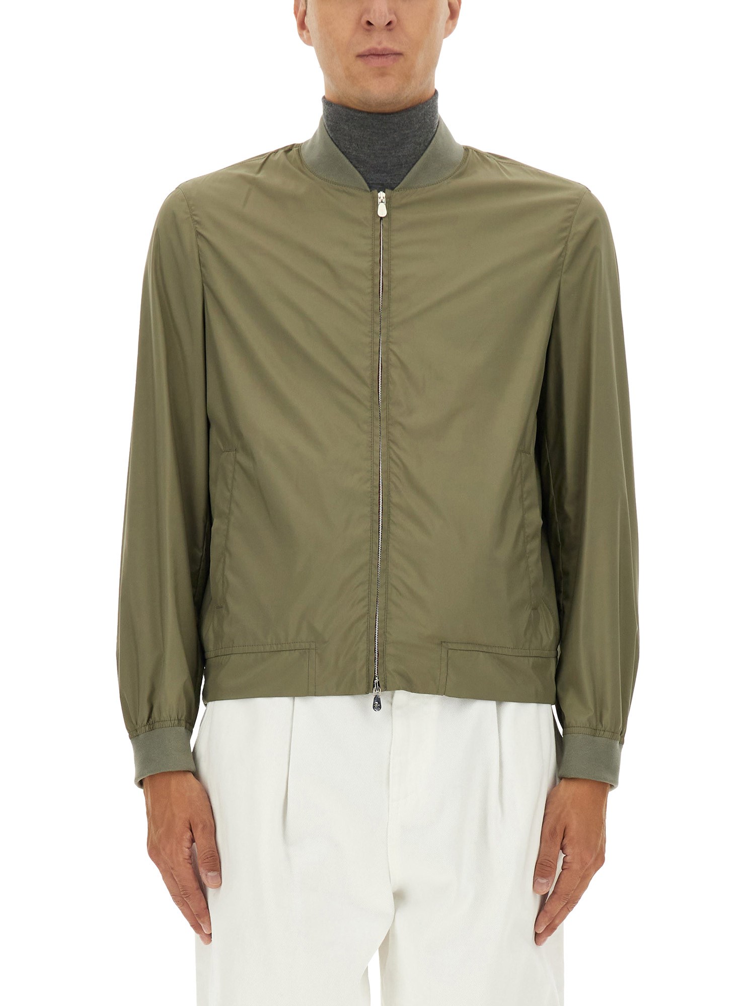 Bomber with zip