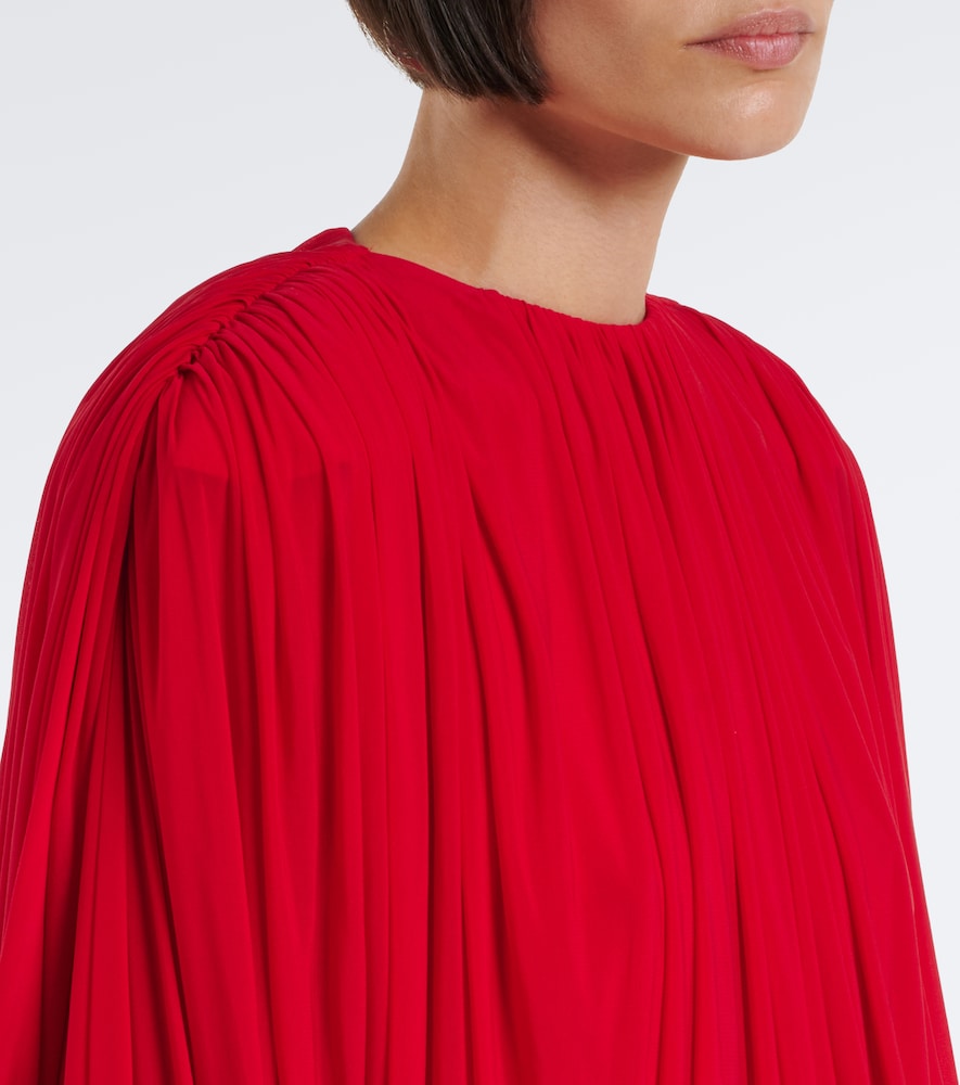 Gathered top