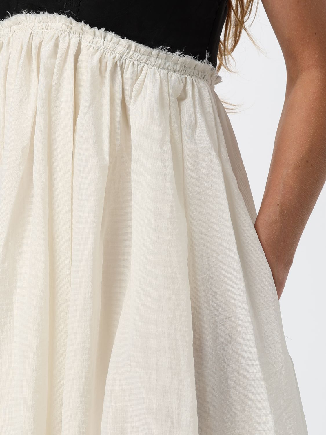 Dress Woman color White