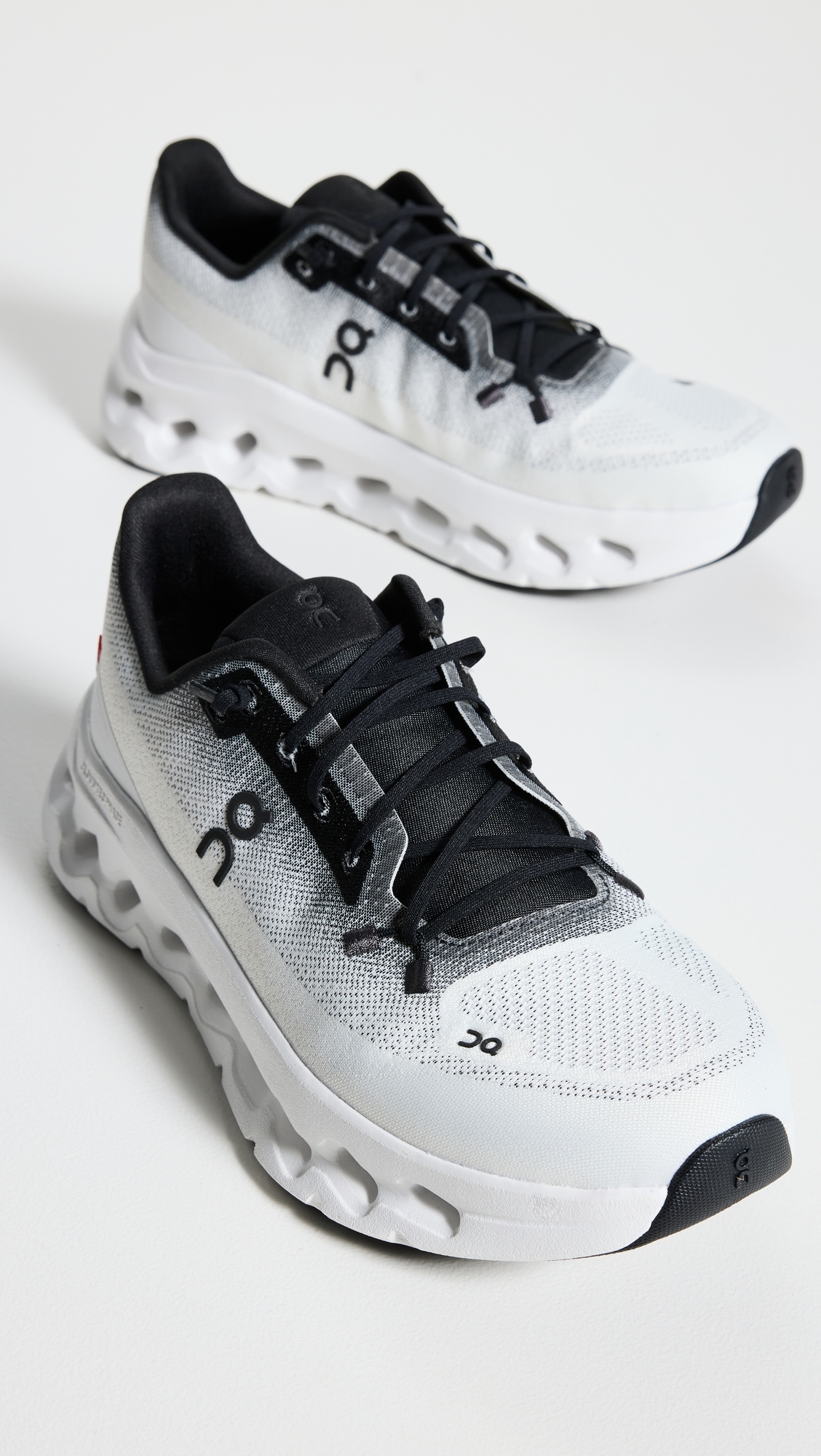 Cloudtilt Sneakers Black Ivory