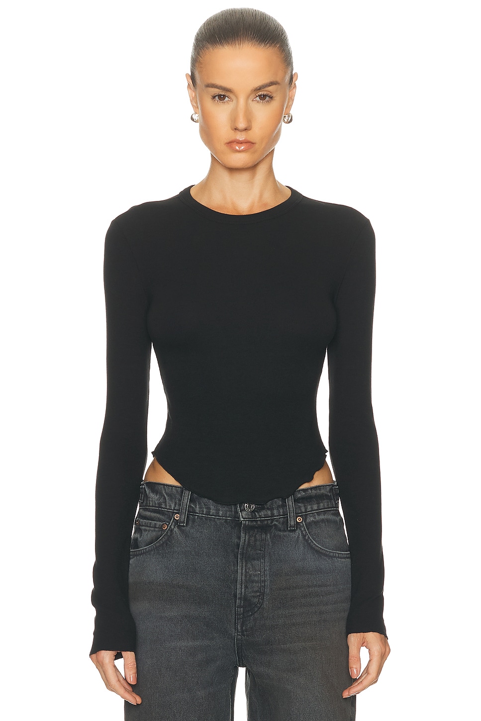 GRLFRND Scoop Hem Long Sleeve Tee in Black. - L also in