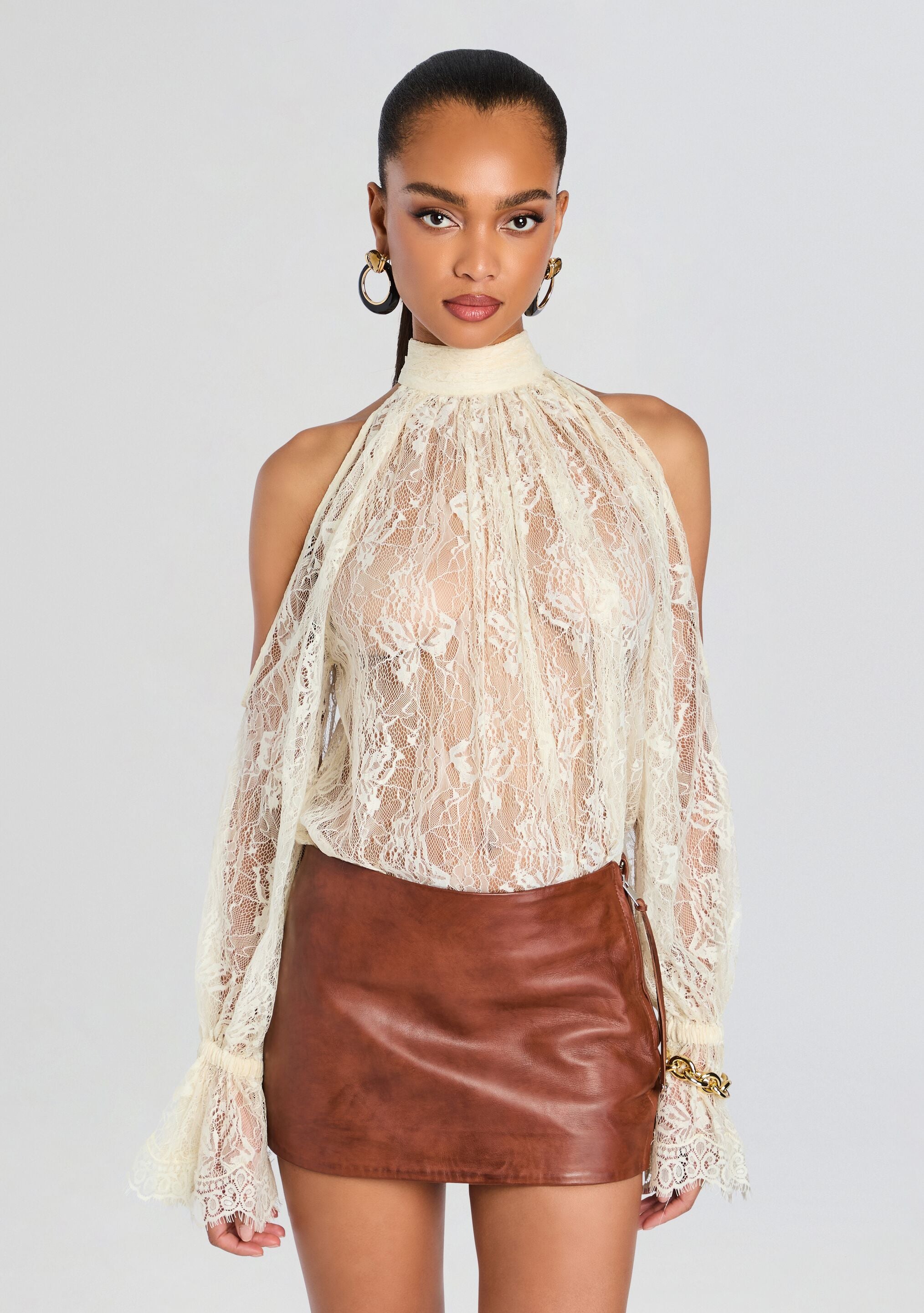 Onir Cold Shoulder Top
