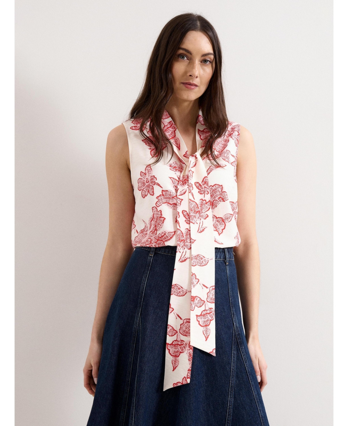 Women's Junie Tie Neck Sleeveless Blouse - Red