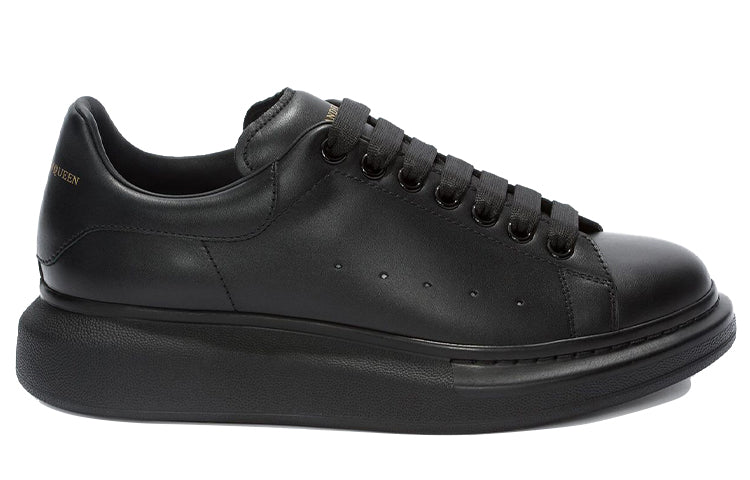 Oversized Sneaker 'Pure Black'
