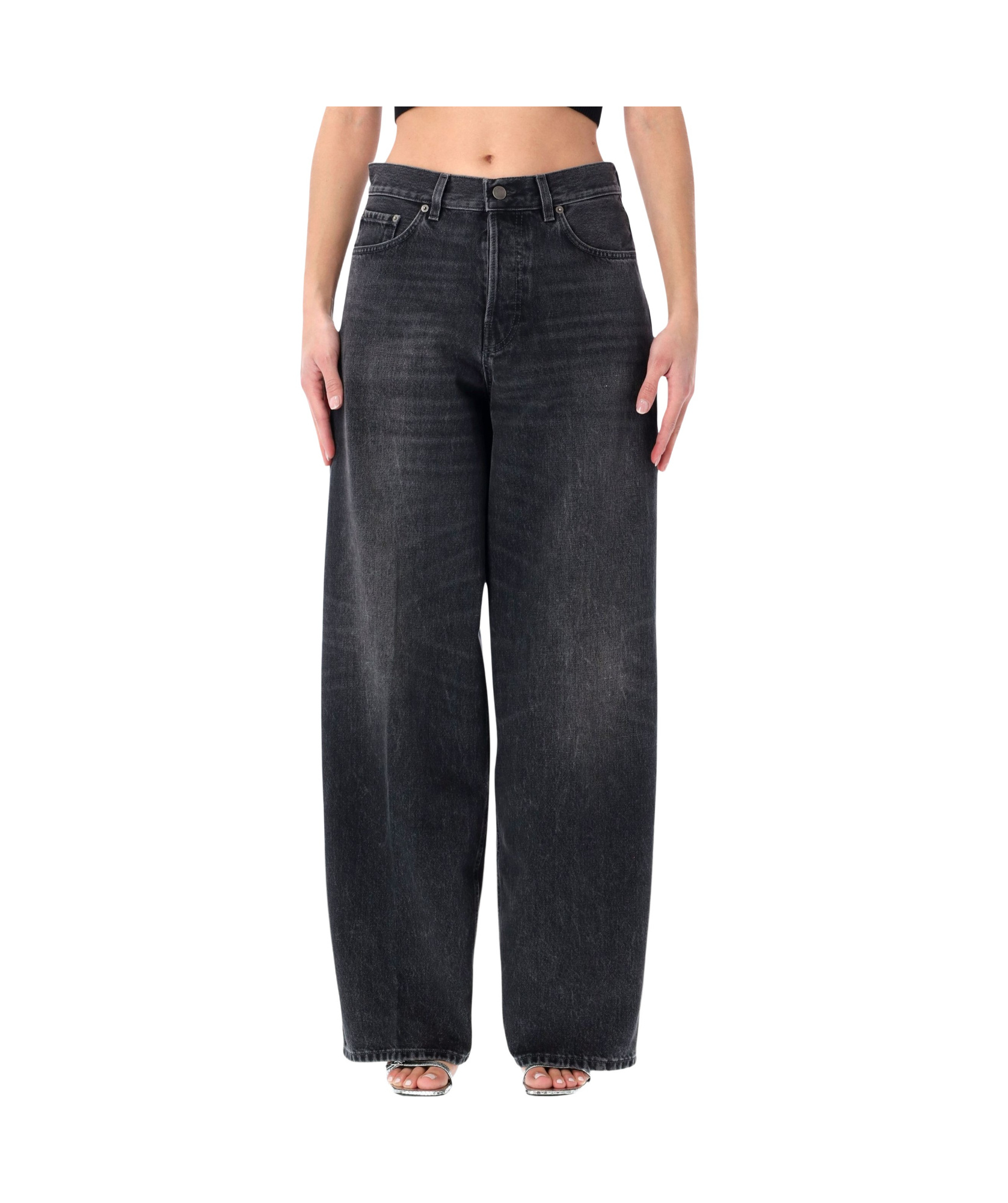 Belt-loop jeans
