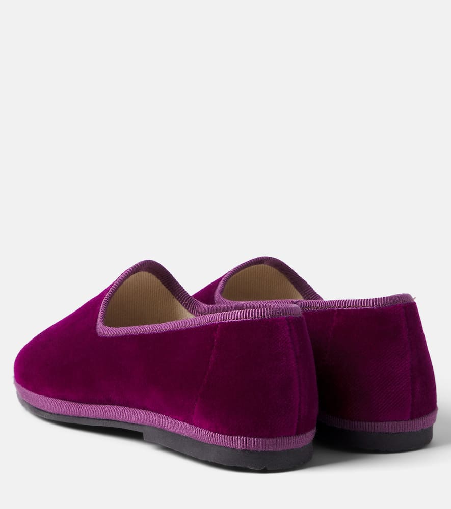 Velvet slip-on shoes