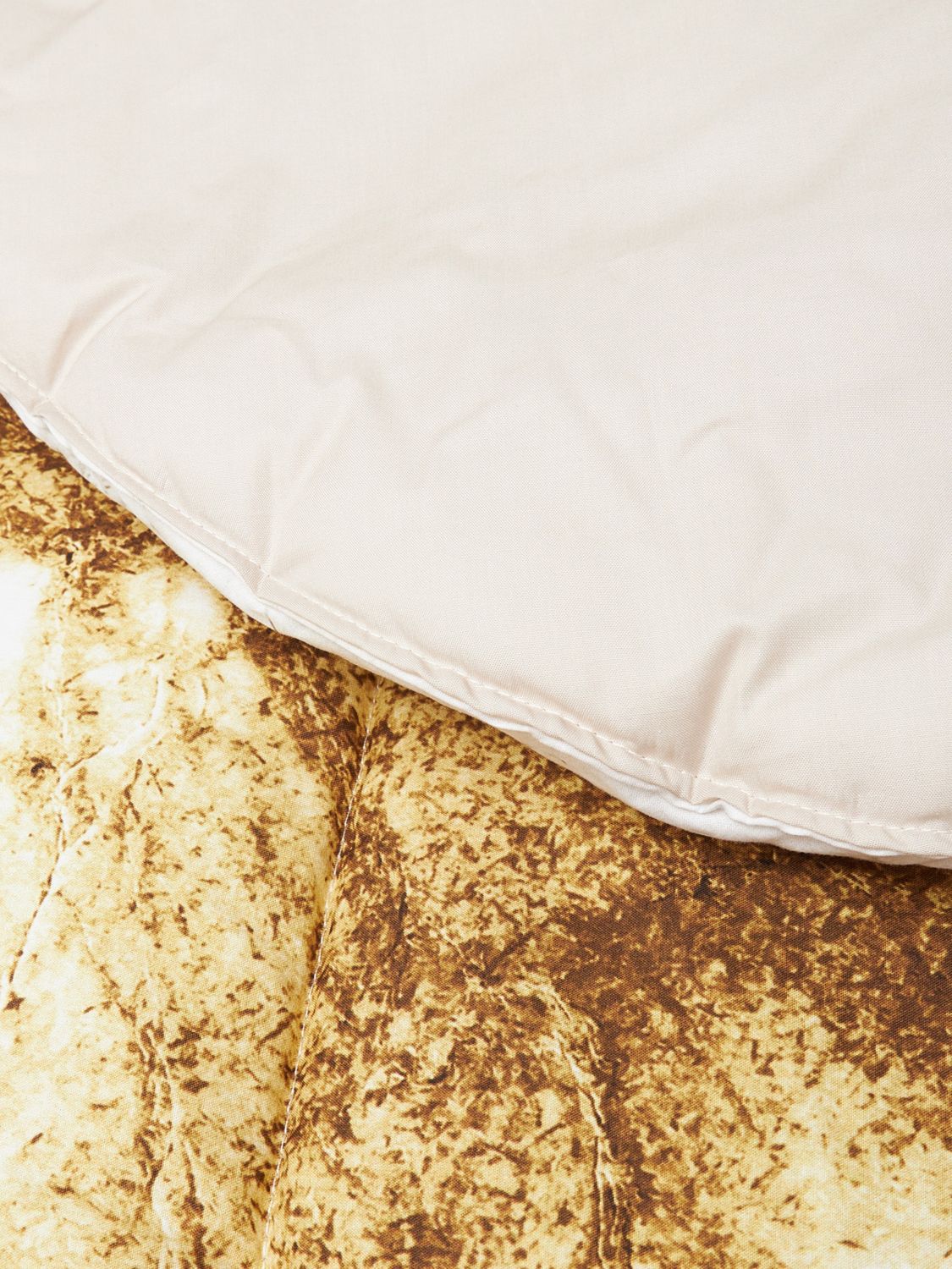 Bedcovers And Blankets Lifestyle color White