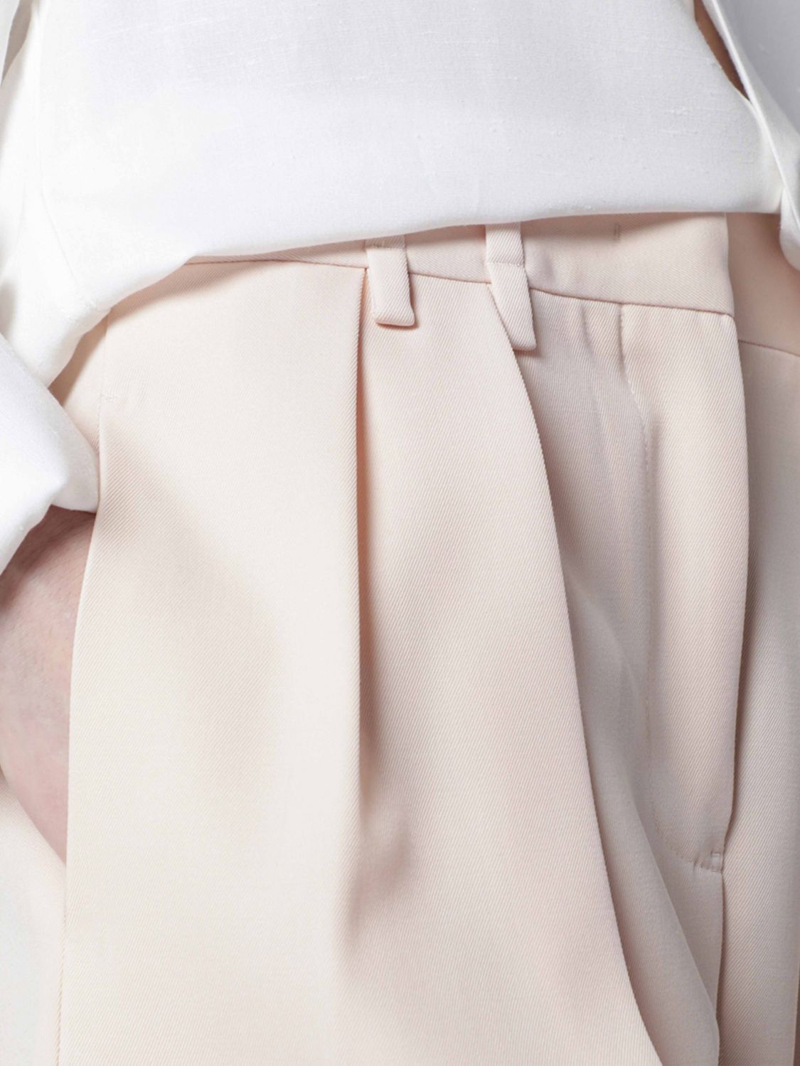 Relaxed Pleated Pants