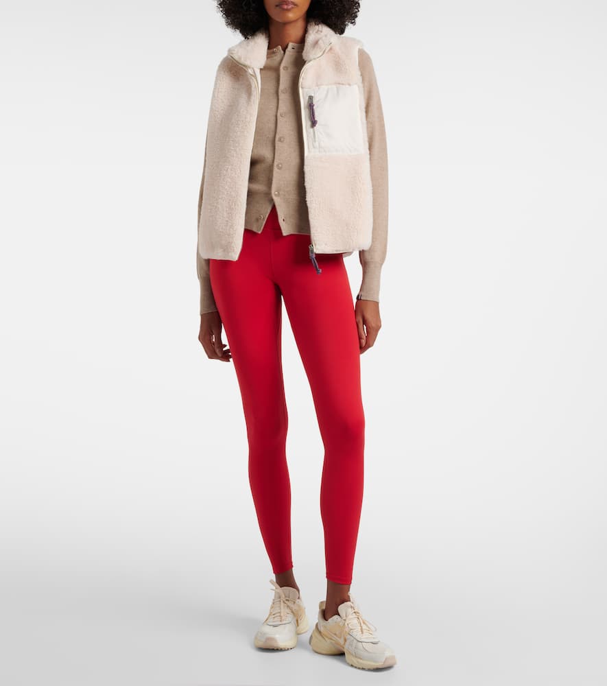 Zip-up vest