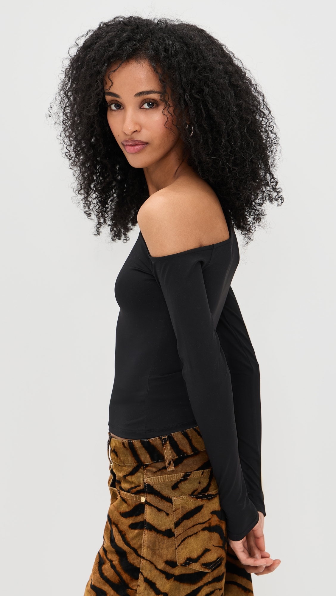 Weightless Sculpting One Shoulder Top Black001