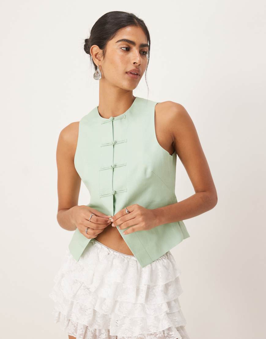 Tailored button detail top in mint green