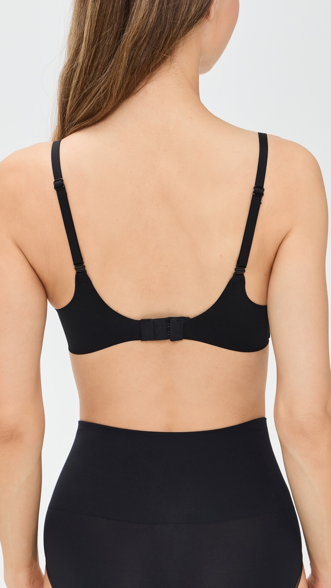 B. tempt'd by Wacoal Spotlight Wirefree Contour Bra Night 34A
