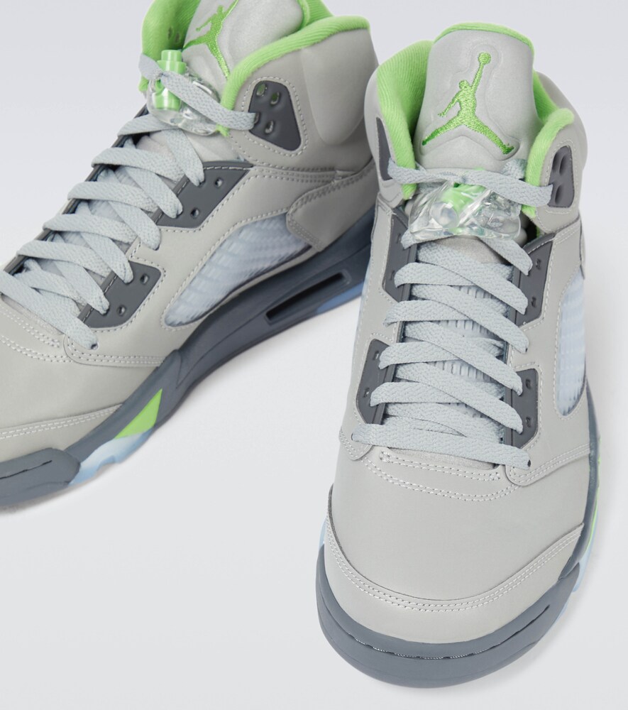 Air Jordan 5 Retro sneakers