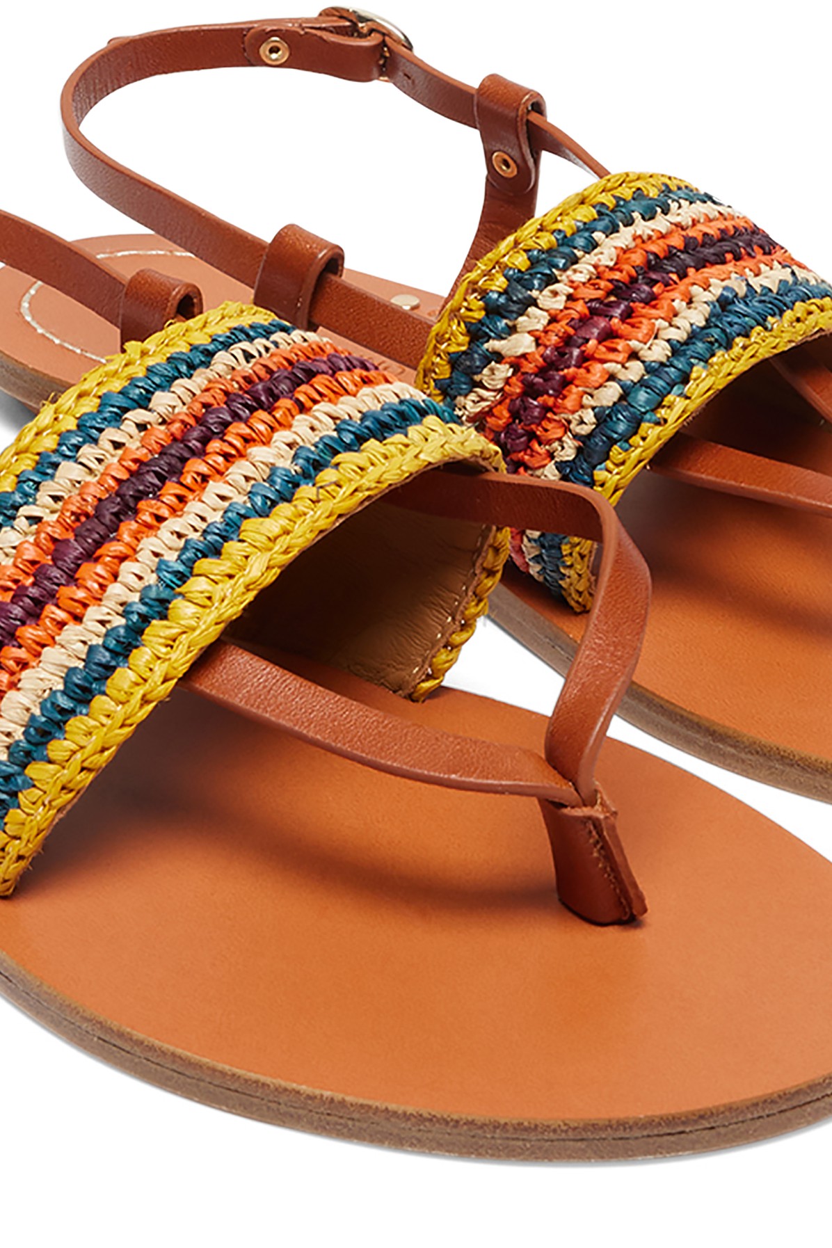 Flat sandals