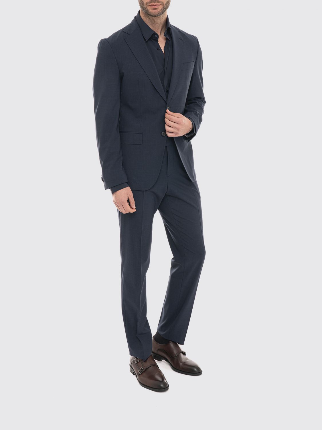 Suit Men color Blue