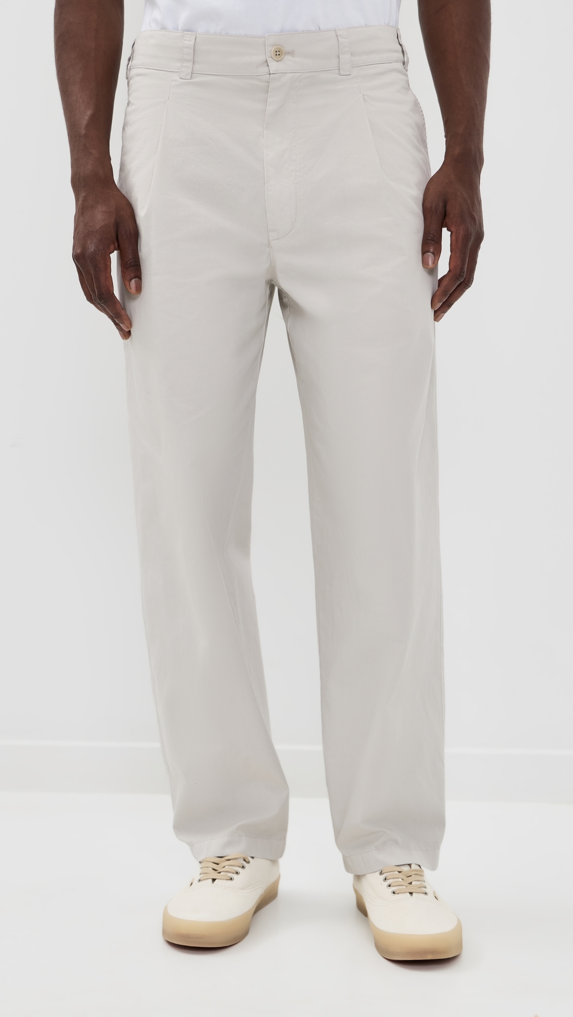 Pleated Pull On Pants In Lightweight Chino Stone