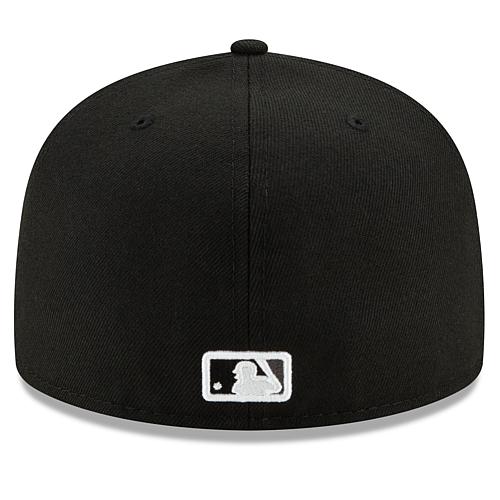 Officially Licensed MLB Men's White Sox 2021 Fitted Hat