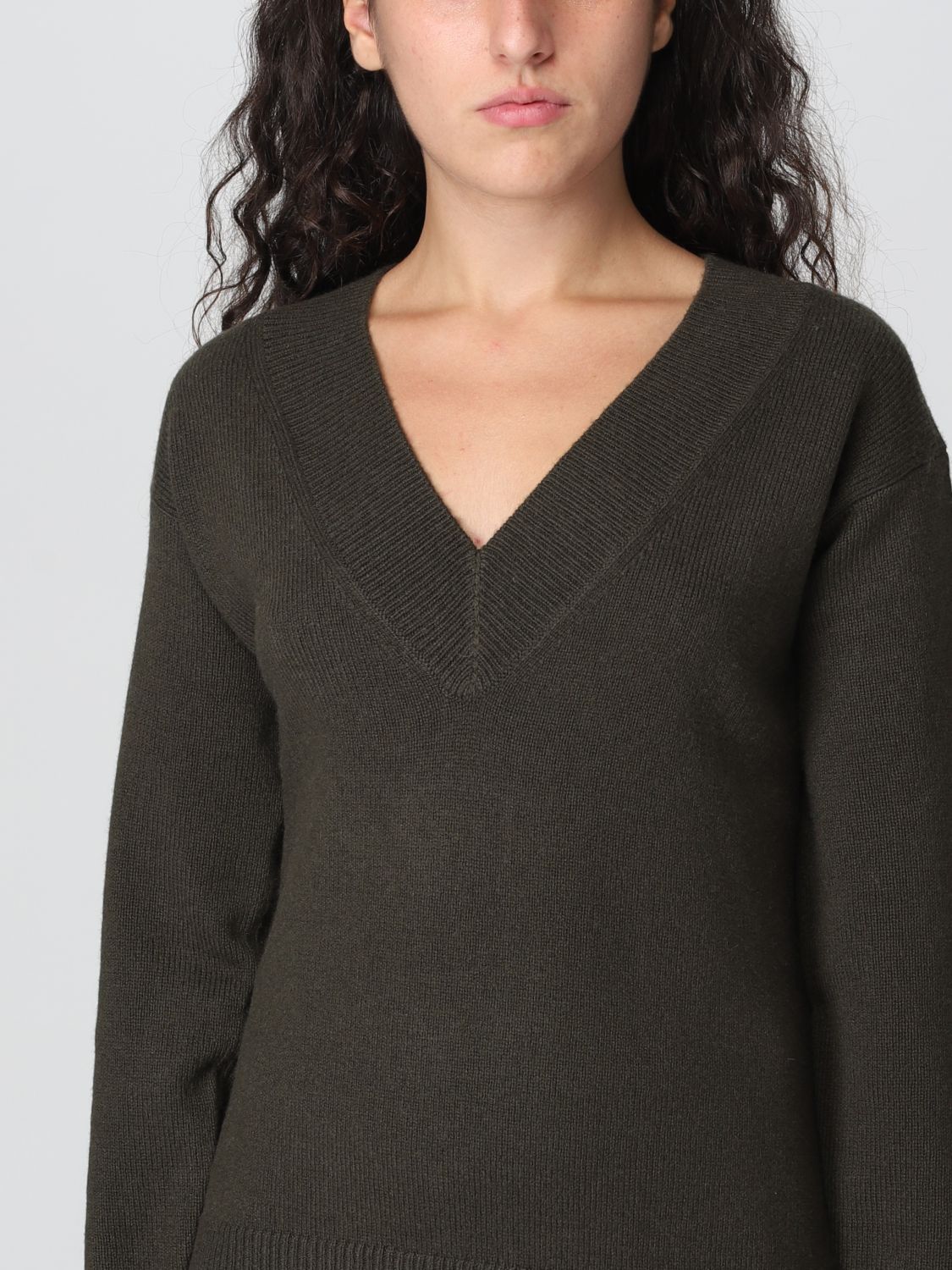 V-neck draped-sleeve jumper