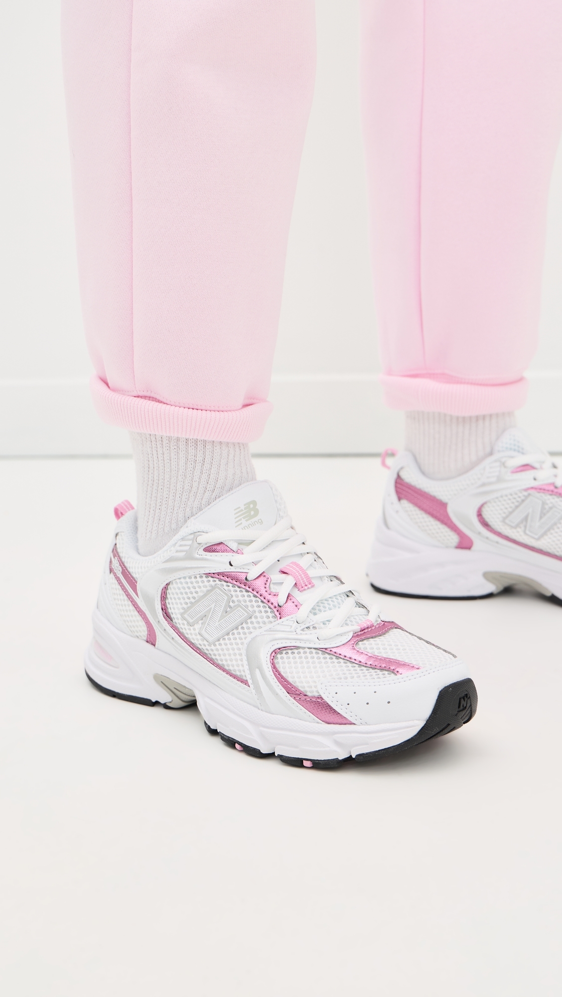530 Sneakers White/Pink W