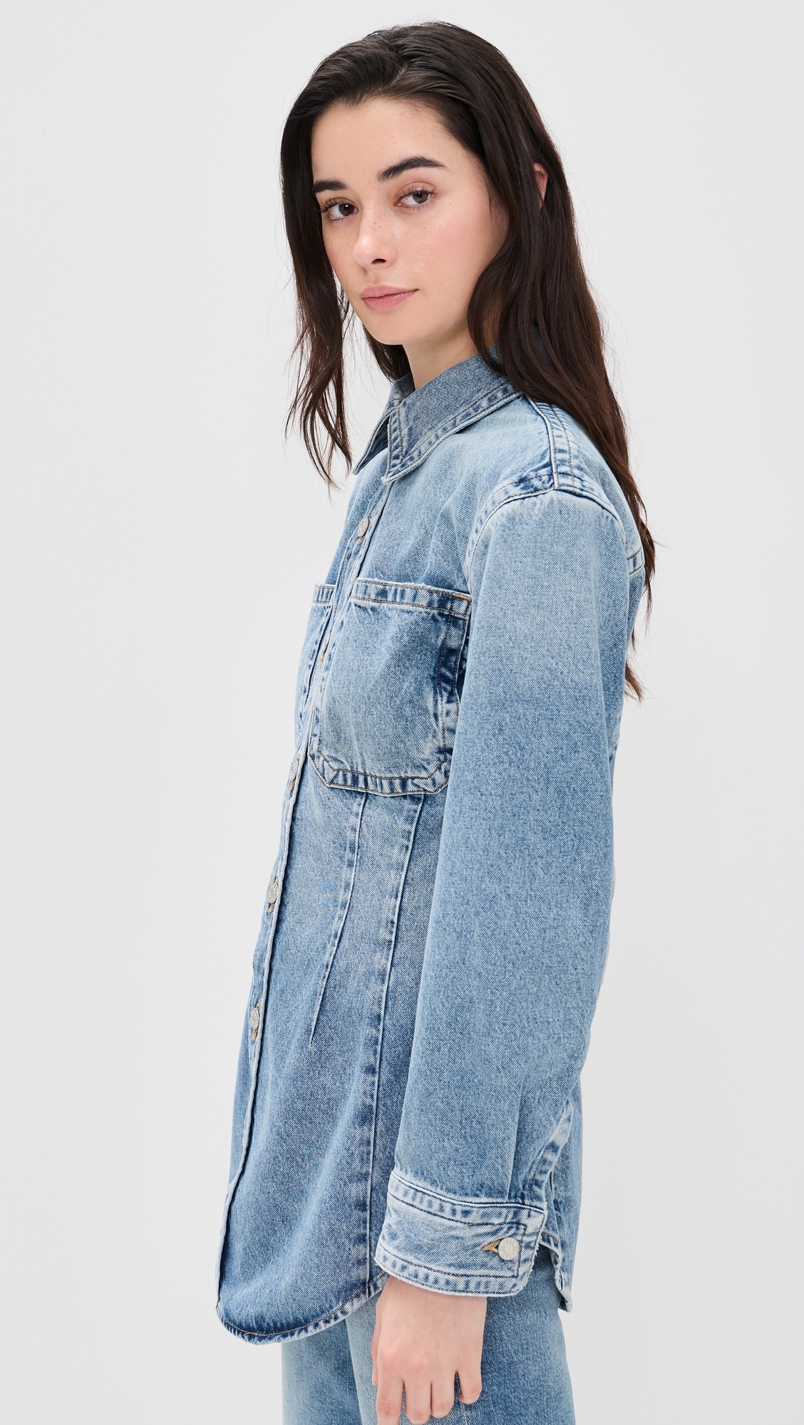 Wilma Shirt Magnify