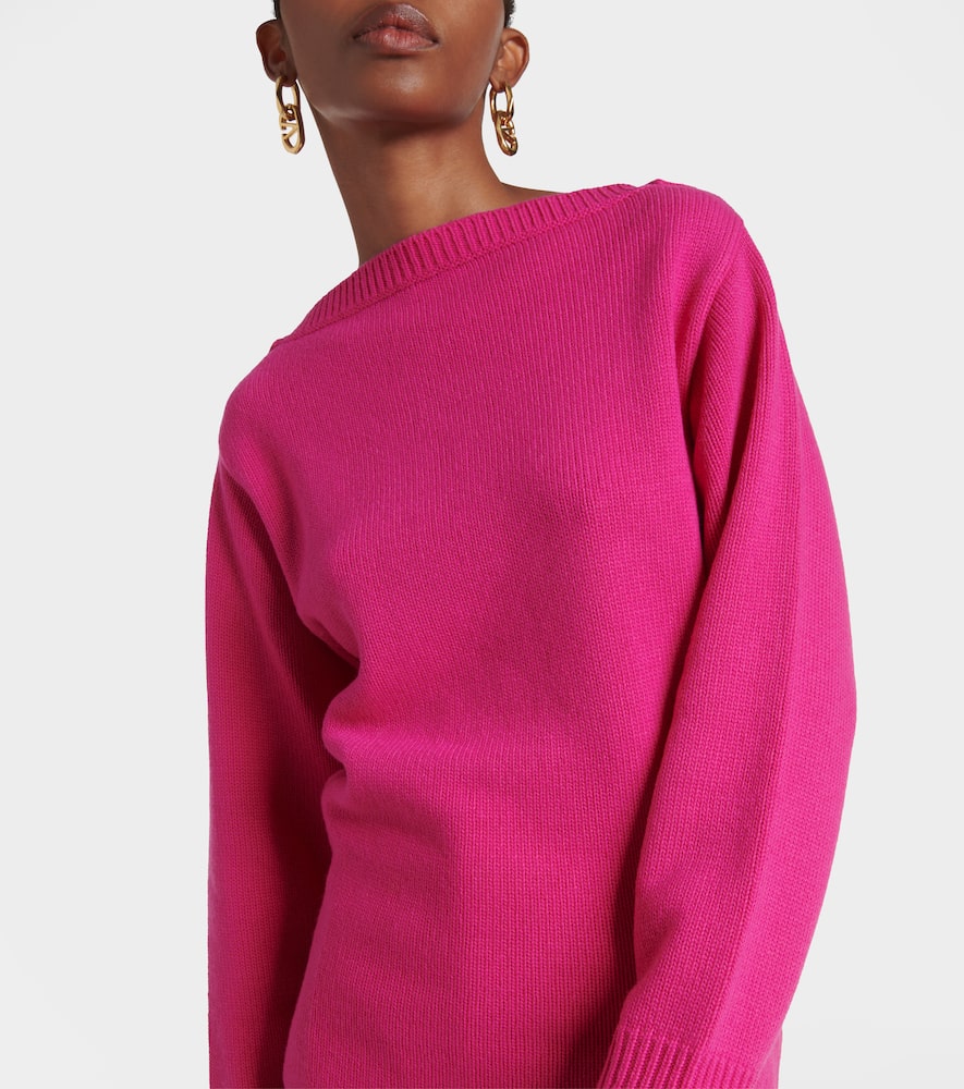 Virgin wool sweater