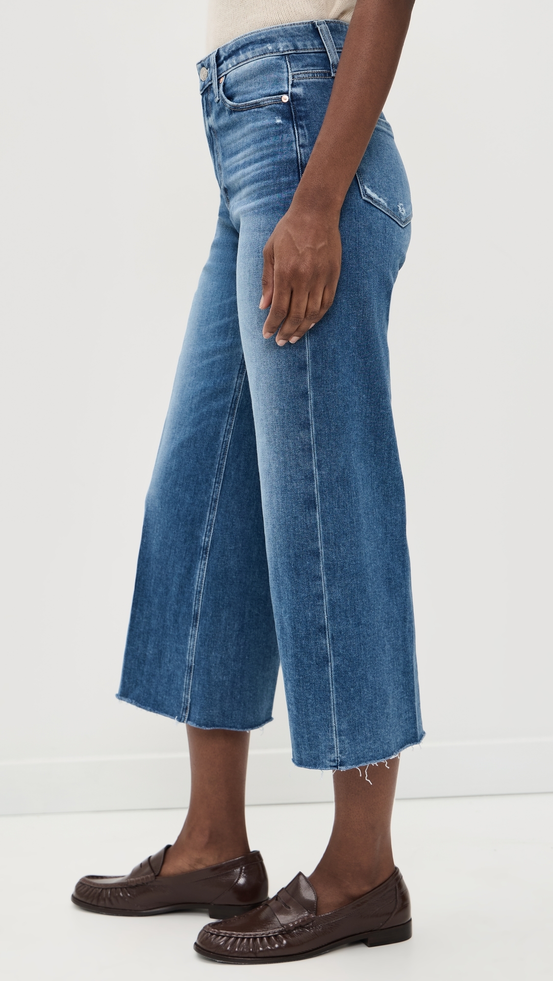 Anessa Rock Show Distressed Jeans Rock Show Distressed