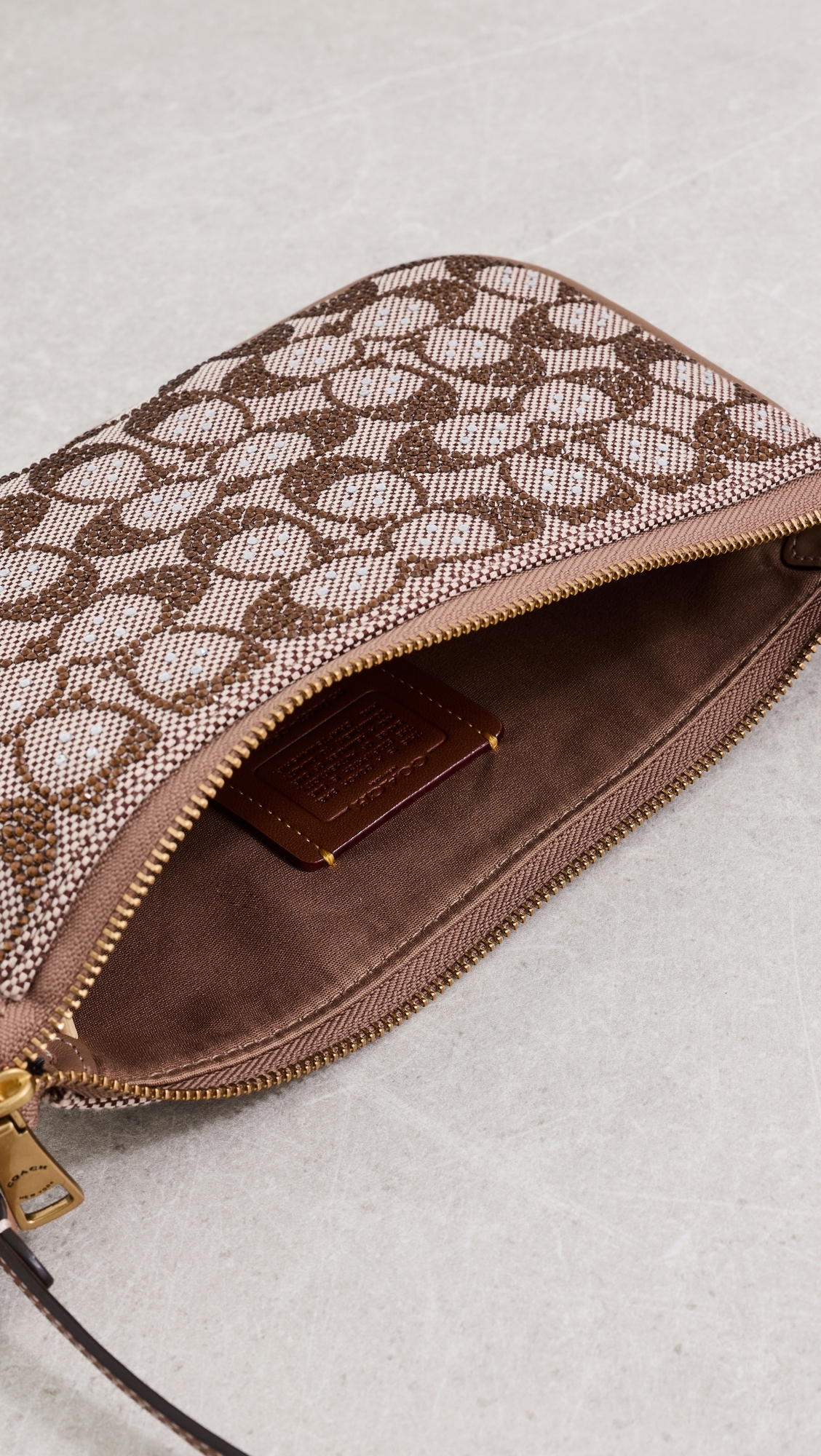 Crystal Signature Jacquard Plaza Bag Mushroom One Size