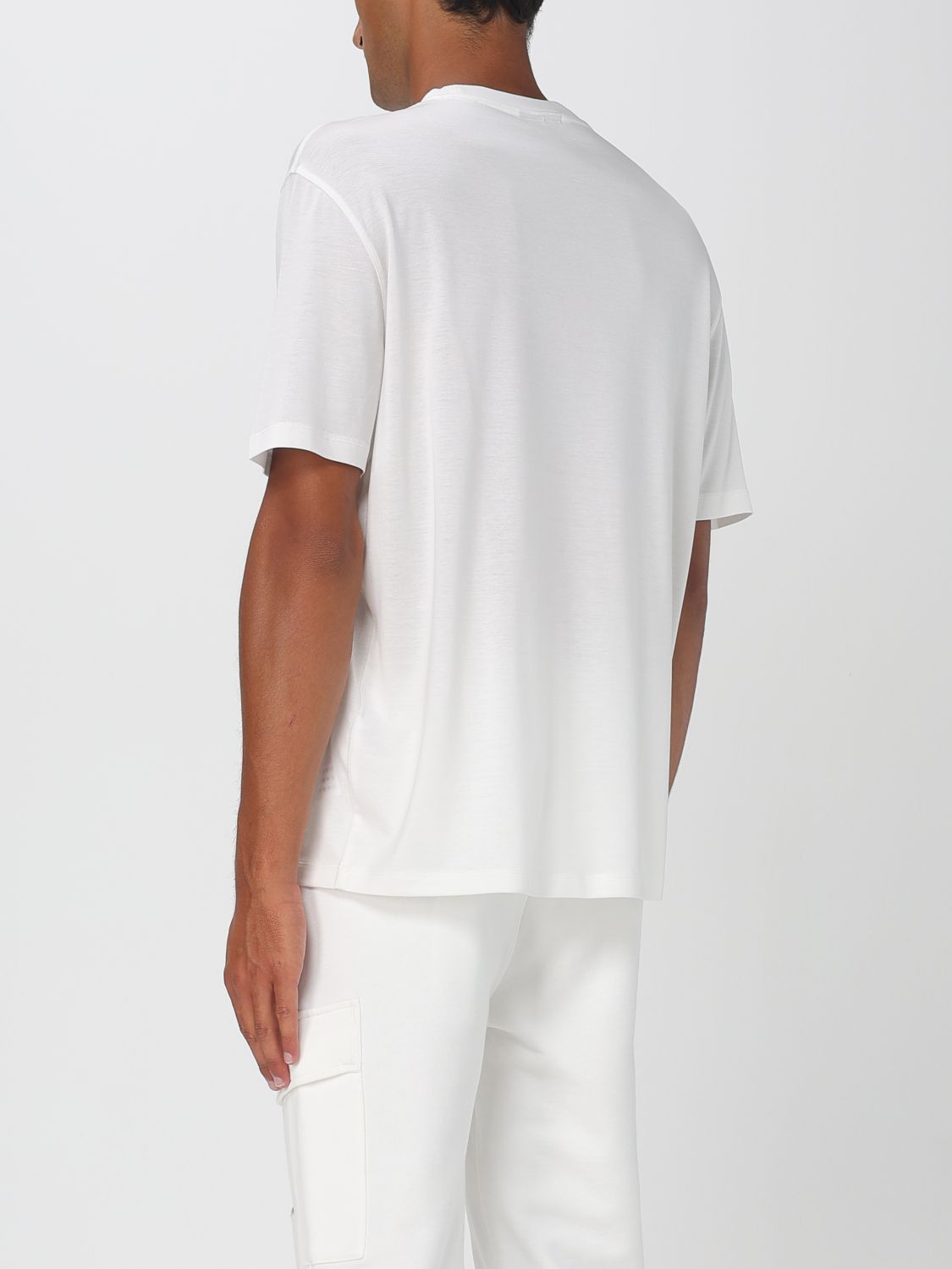 T-Shirt Men color White