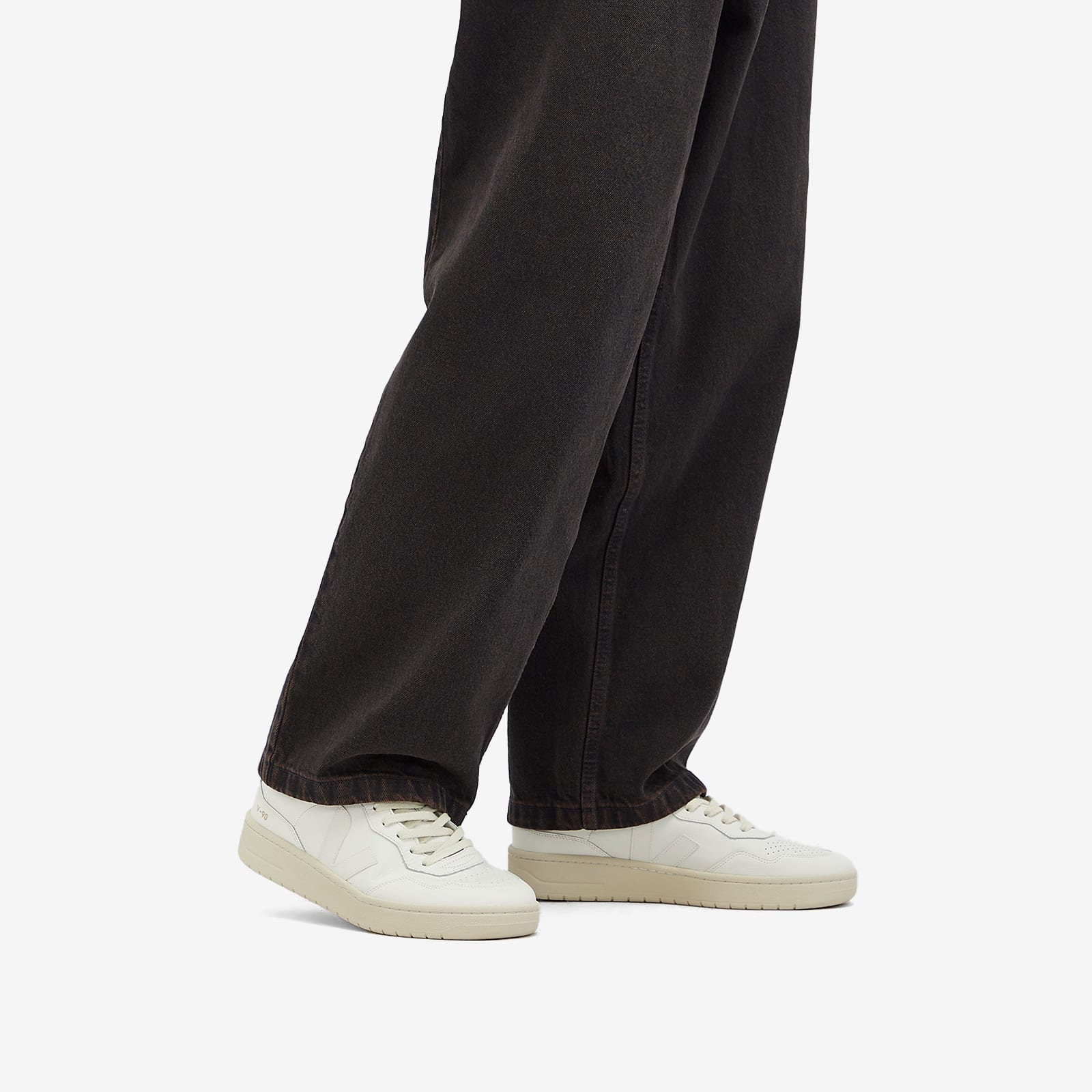 Men's V-90 Aegean Project Sneaker in Extra White/Golf