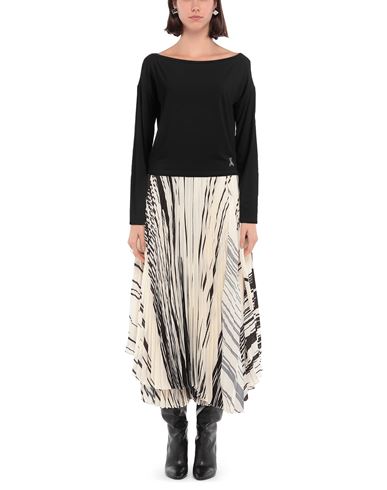 Essential Woman T