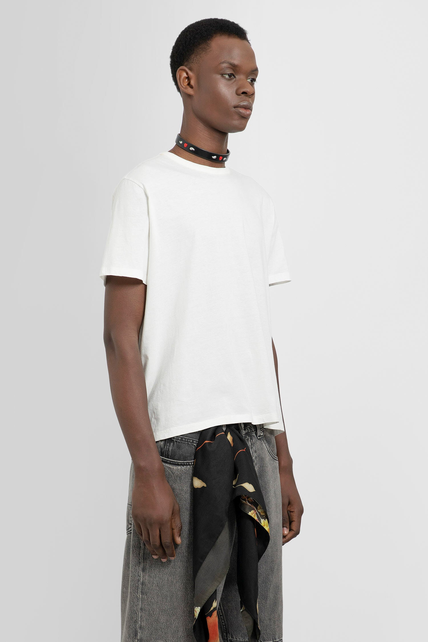 MAN WHITE T-SHIRTS