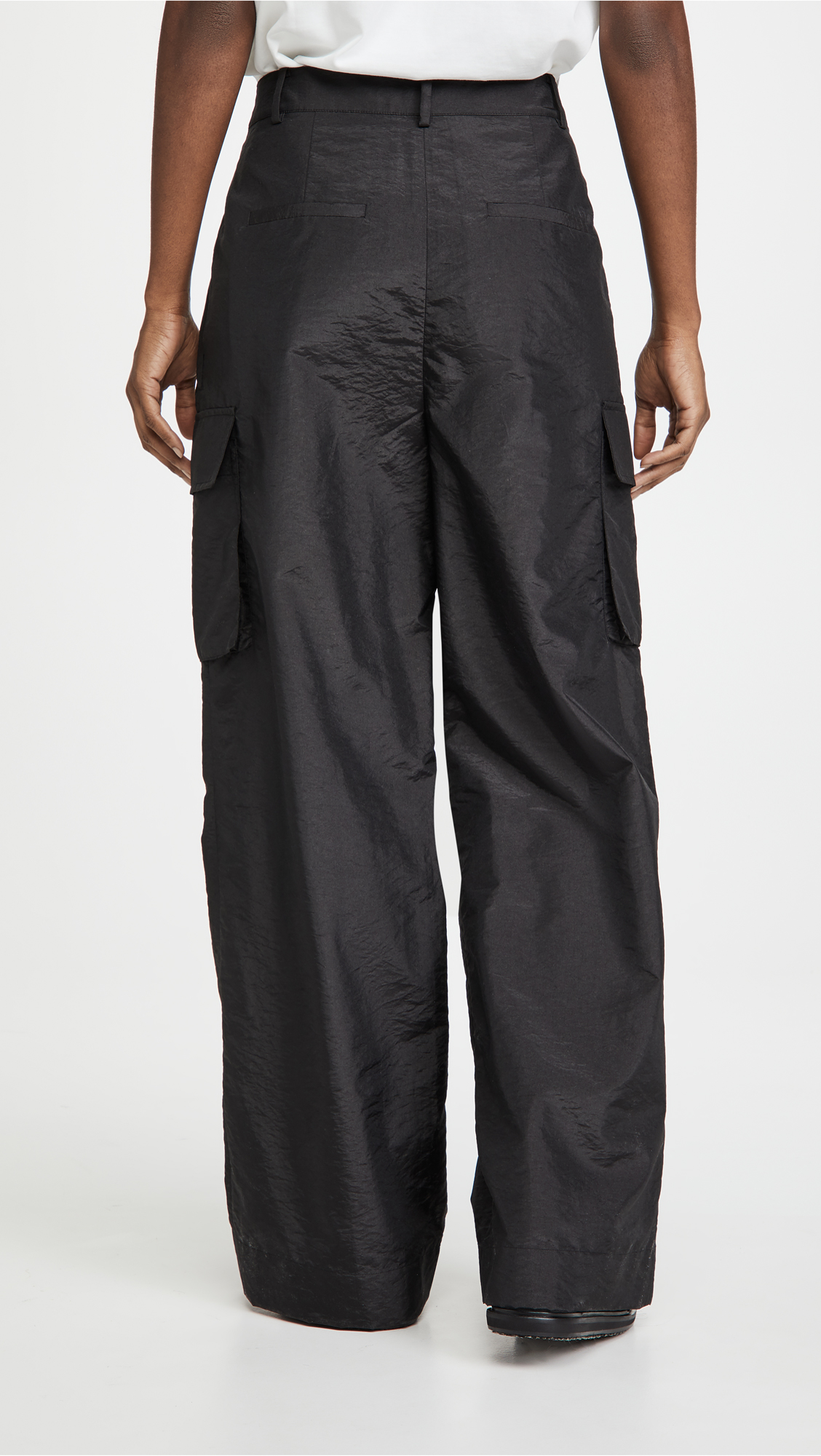 Crispy Nylon Pleated Cargo Pant