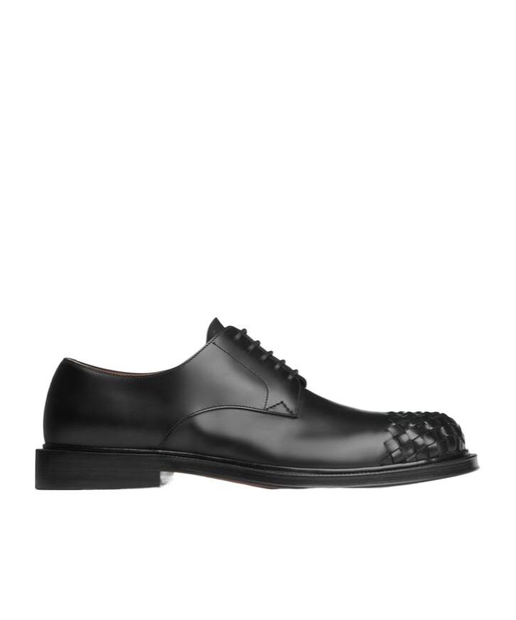 James Lace-Up Shoe
