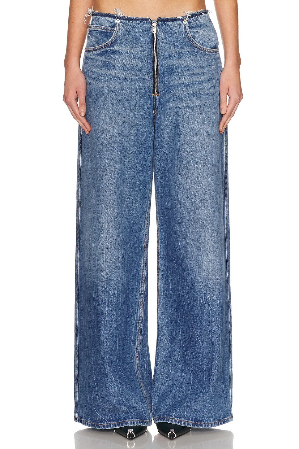 Alexander Wang Surge Low Rise Wide Leg in Vintage Marbled Blue - Blue. 24 also , 26, 27, 28, 29