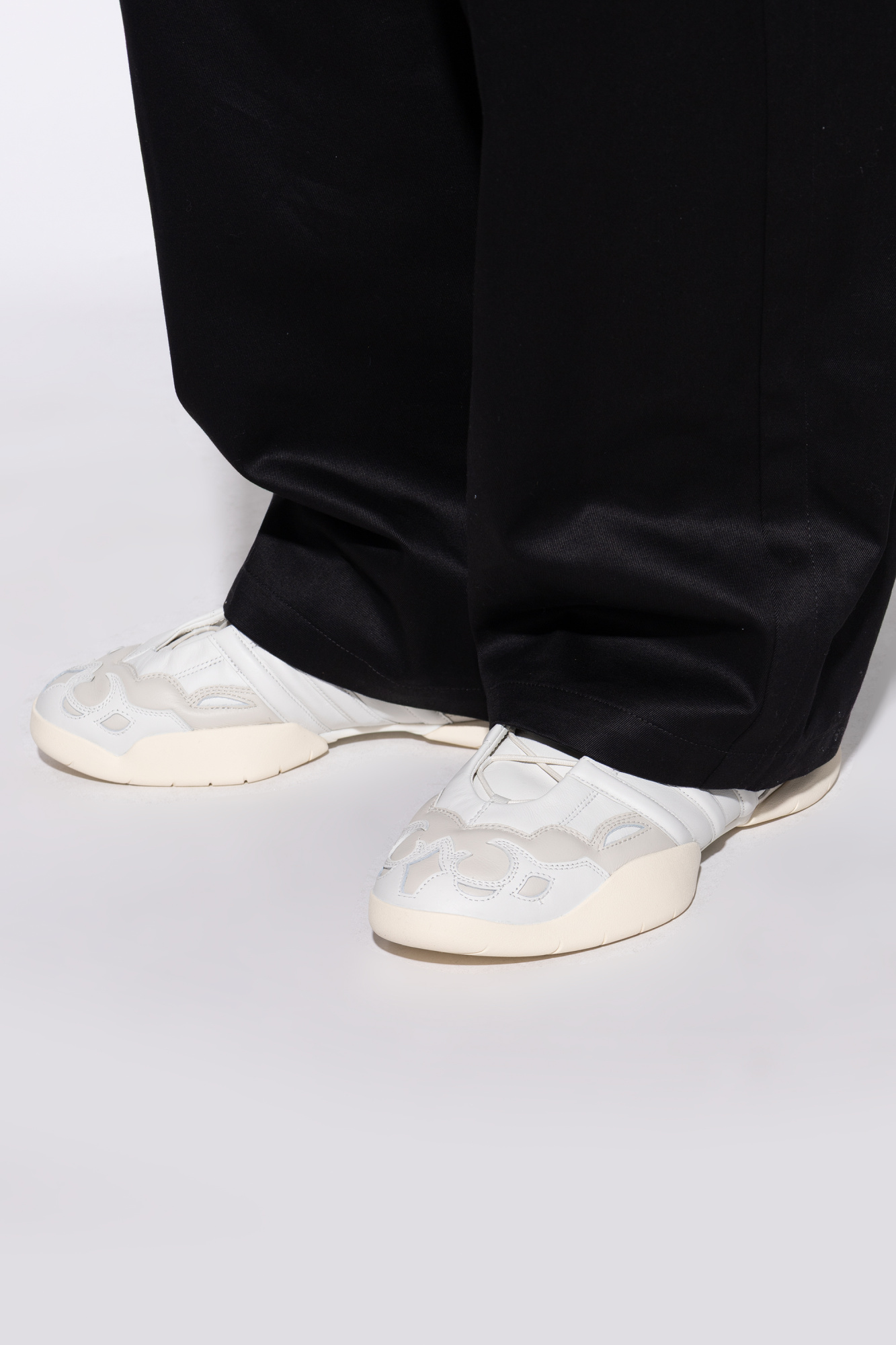 Sport Shoes Above The Ankle ‘Regu 2002 HI’, Men's, White