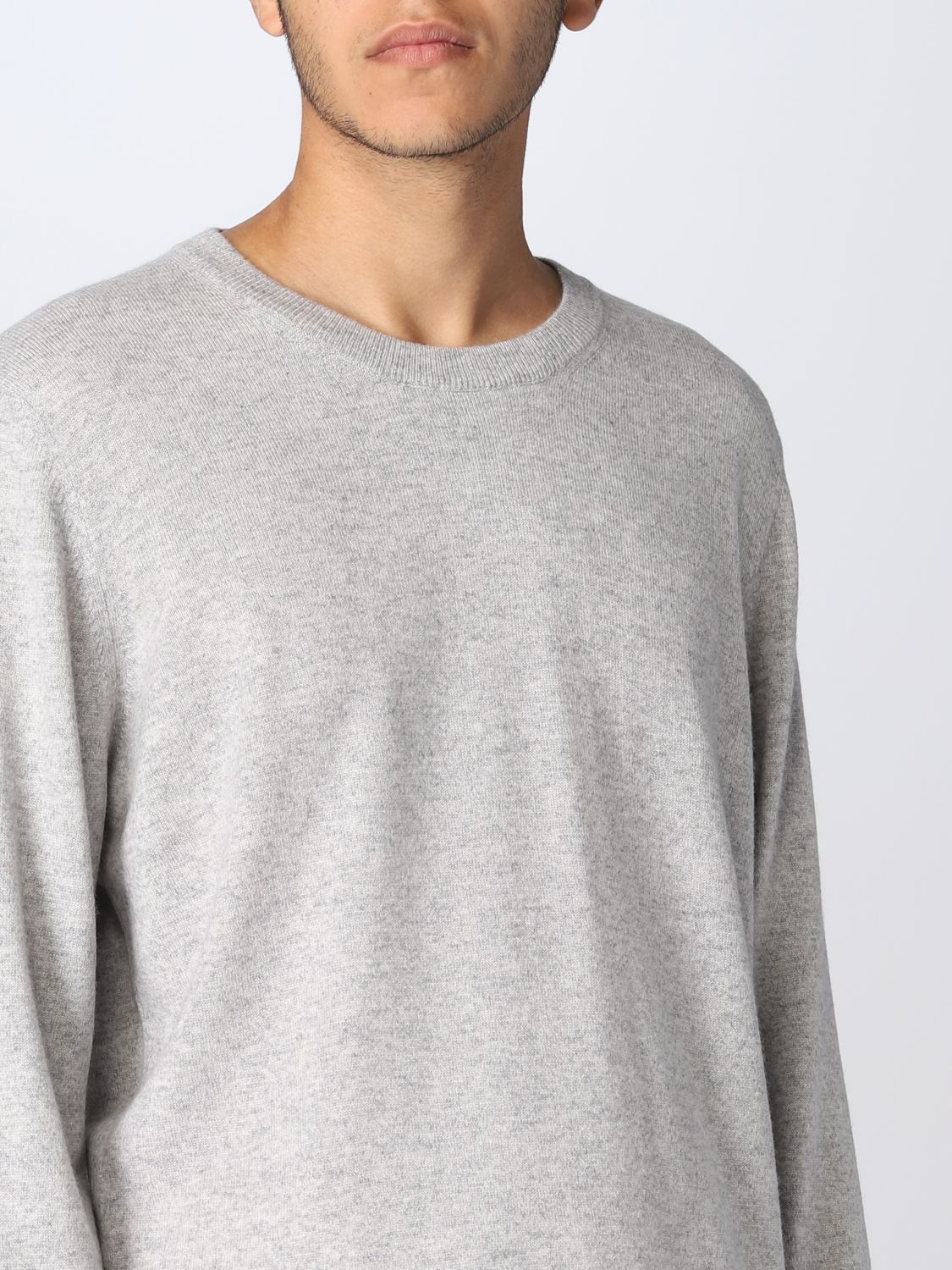 Cashmere sweater