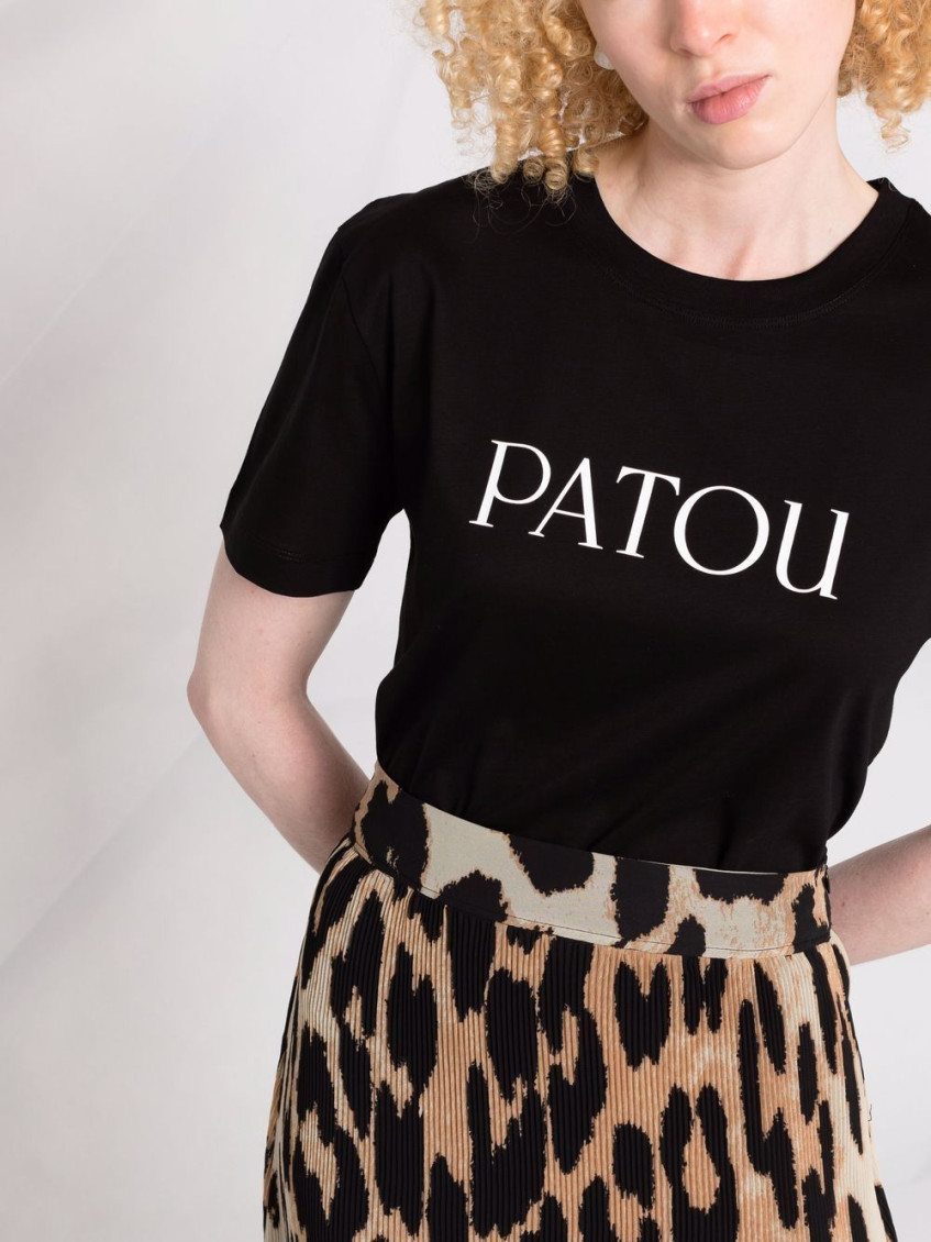 Logo-print T-shirt