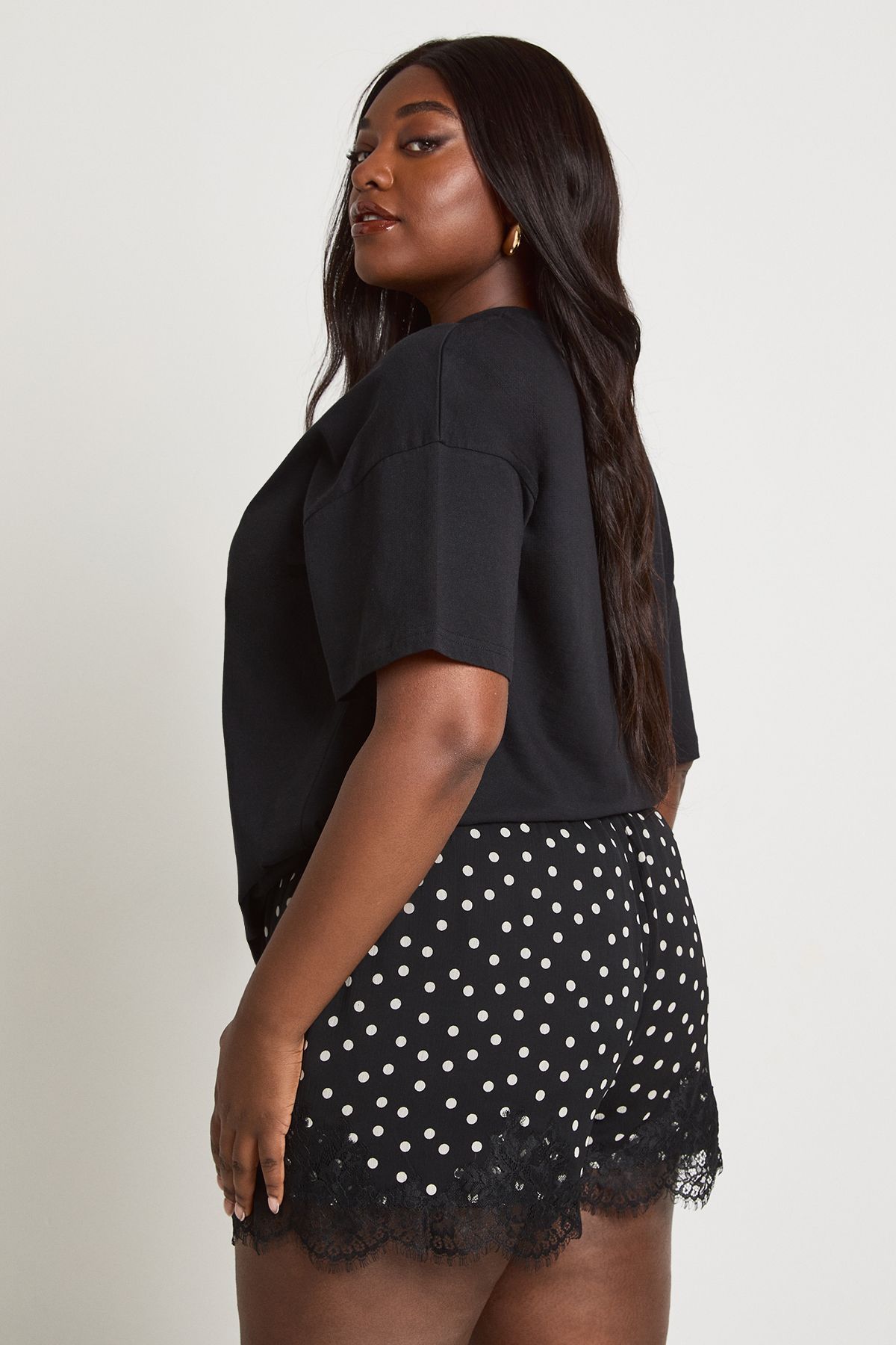 Boohoo Womens Plus Lace Trim Chiffon Shorts - Black