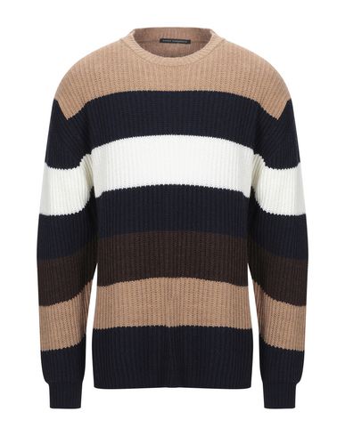 Man Sweater Sand