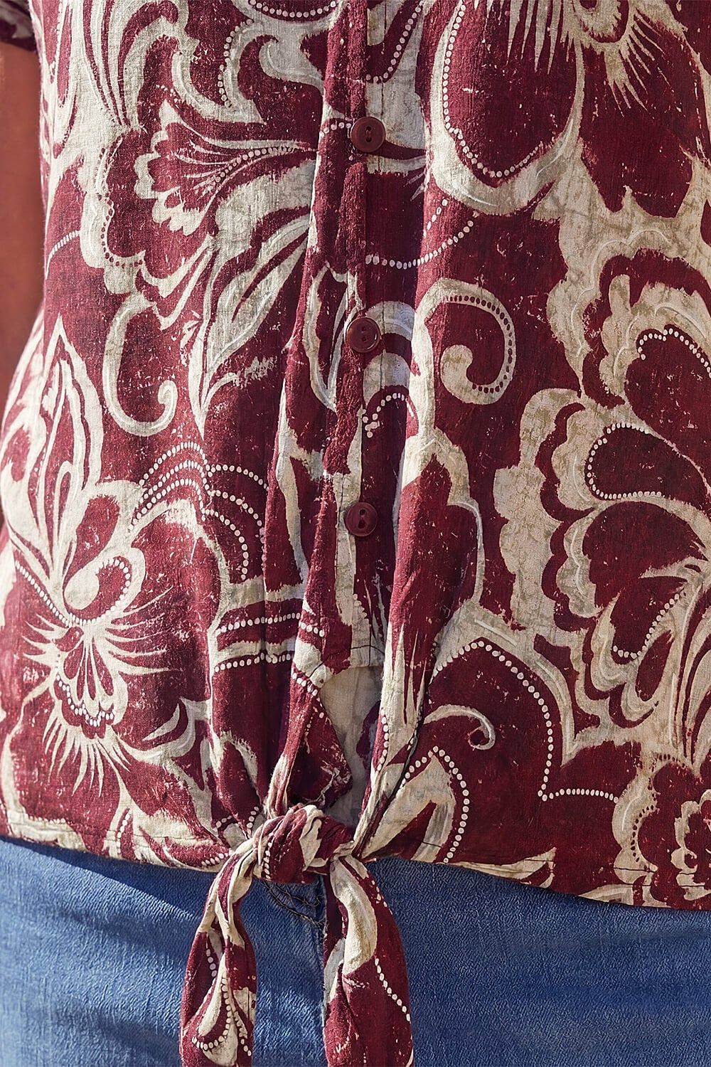 Roman Floral Print Tie Front V-Neck Top In Wine