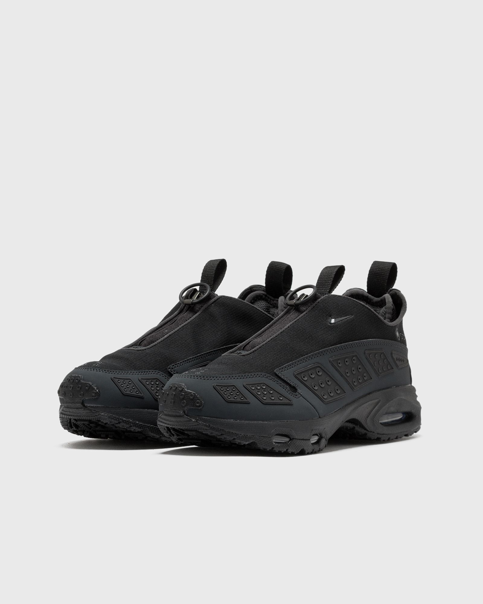 WMNS AIR MAX SNDR GTX black male Lowtop now available at BSTN